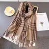 Bufanda Chal Cálido Cuadros Nueva Imitación Cachemir Transfronteriza Unisex Moda Otoño e Invierno Viajes Bufanda con Borlas