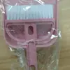 Conjunto de vassoura pequena para limpeza de mesa, vassoura para alunos do ensino fundamental, vassoura para crianças, conjunto de duas peças para limpeza de vassoura pequena