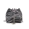 Bolsa de corrente versátil e estilosa para mulheres, nova versão coreana de bolsa tipo balde da moda, bolsa de ombro e transversal casual de alta qualidade na moda
