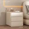 Mesita de Noche Minimalista Moderna Estilo Crema 2025 Almacenamiento Extra Estrecha Modelo Nuevo Tres Niveles Lujo Ligero Almacenamiento de Dormitorio Mesita de Noche Uso en el Hogar
