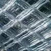 Venta al por mayor de fábrica antirrobo rejilla de EE. UU. perro galvanizado Protección de diamante red para perros jaula para perros valla especial aislamiento alambre de púas