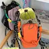 Bolsa para botella de agua estilo japonés, ligera y compacta, tipo dopamina, bolso cruzado para deportes al aire libre y viajes, nuevo modelo 2026 para botella de agua y teléfono