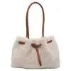 Bolsa feminina de pelúcia com textura de alta qualidade para um ombro só, bolsa feminina de um ombro elegante e da moda, bolsa tote de grande capacidade para o dia a dia