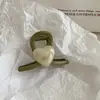 Diseño minimalista, temperamento versátil, agarre para el cabello de gelatina de amor, horquilla de alta calidad con clip de tiburón para la parte posterior de la cabeza, tocado nuevo para mujer
