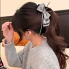 Pinza para el Cabello de Plátano Plegada con Lazo de Satín de Gama Alta, Pinza de Garra Elegante de Nuevo Estilo para la Parte Posterior de la Cabeza, Accesorio para el Cabello de Pinza Vertical para Cola de Caballo