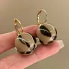 2025 Nuevos Pendientes de Leopardo para Mujer Diseño de Nicho Sentido de Diseño Lujo Ligero de Gama Alta Elegante Versátil Moda Personalizado Celebridad de Internet Estilo Popular