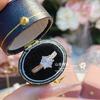 Camélia Hong Kong Anel de Casamento contador mesmo estilo imitação de diamante banhado a ouro nicho seis-garra anel de zircão