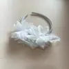 Diadema de Malla con Flor y Plumas para Carnaval Festival Fiesta Ambiente Retro Adorno para el Cabello Diadema de Año Nuevo 2026