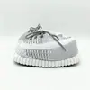 Zapatos sucios para hombre y mujer, un par de cono de felpa peluda, zapatos de invierno raros de algodón de coco, zapatillas divertidas de algodón Aj, venta al por mayor
