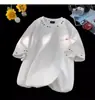 Nova Camiseta Bordada Retro de Manga Curta para Homens 2026, Modelagem Solta, Design High-Street para Casais, Top Estilo Americano para o Verão