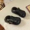 Zapatos de Cuero Pequeños Retro Estilo Coreano Británico 2026 Otoño Niña Velcros Zapatos de Princesa Suela Suave Mary Janes Zapatos Individuales