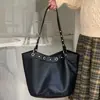 Bolsa Punk para Moto com Rebites, Bolsa Tote Grande Capacidade para o Dia a Dia, Nova Bolsa de Mão e Ombro Moda Retrô 2026 para Mulheres