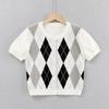 21165-21 Versión coreana de corte ajustado, cuello redondo pequeño, rombo de combinación de colores, suéter de punto de manga corta, cárdigan, chaqueta para mujer