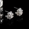 Diseño de nicho aretes irregulares en forma de C de circonita aguja de plata S925 lujo ligero elegantes exquisitos aretes que combinan con todo