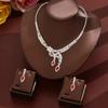 Conjunto de três peças da moda 2025: brincos, colar e pulseira com zircônias europeias e americanas, ideal para casamentos e vendas por atacado.