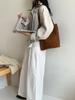 Bolso de mano Otoño e Invierno Coreano Gran Capacidad Nuevo para Mujer Bolso de Hombro Único de Gamuza Cilíndrico Simple Nicho Bolso Cubo de Viaje