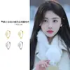 Versión coreana de pendientes pequeños de margarita para mujer, nicho, frescos, dulces, pendientes de otoño e invierno, moda, simples, pendientes de flores pequeñas blancas