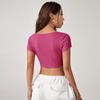 Roupa Feminina Europeia e Americana Transfronteiriça Site Independente 2026 Nova Camiseta Tricotada de Manga Curta com Decote Quadrado Irregular Top Curto Justo