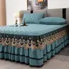 Nueva falda de cama hecha de algodón crudo con algodón de soja, falda de cama bordada gruesa con diseño de corazón, pieza única o juego de tres piezas