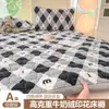 2026 Nuevo Otoño Invierno Engrosado Leche Polar Estampado Protector de Cama Colchón Otoño Invierno Cálido Protector de Cama Hogar Protector de Cama Tres