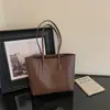 Nova bolsa de ombro retrô minimalista 2026 para mulheres, grande capacidade, casual, para o trabalho, bolsa tote com textura trançada