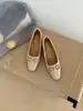 Zapatos Mary Jane Retro Franceses para Mujer con Hebilla Metálica, Zapatos de Charol Individuales, Zapatos Cuadrados Elegantes y Versátiles con Aumento Oculto de Altura