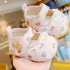 Zapatos para bebé con suelas blandas, antideslizantes, zapatos para principiantes para niñas de 1 a 2 años, nuevos zapatos de primavera y otoño para niños pequeños, para pequeñas princesas