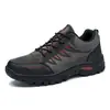 Sapatos masculinos de primavera e outono, sapatos casuais para atividades ao ar livre, sapatos de caminhada, versão coreana do tênis Joker, antiderrapantes, confortáveis, sapatos de trabalho, uma geração de cabelo