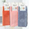 25 * 25cm toalla cuadrada pequeña de tejido de punto por urdimbre de vellón de coral multicolor pañuelo para niños toalla pequeña suave absorbente toalla para niños al por mayor