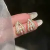 Aretes de Encaje con Corona de Perlas, Aretes de Lujo Ligero y de Alta Gama, Aretes Sencillos de Moda y Versátiles, Aretes de Perlas