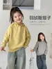Ropa de punto para niñas Yojia Invierno 2025 Nuevo estilo Ropa de punto con capucha para niñas con Tops de invierno para niños