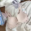 Sutiã Levanta Seios Sem Costura com Suporte Macio, Estilo Coreano, Franzido, Copas Fixas 3D, Bolinhas, para Seios Pequenos, Sutiã Transfronteiriço para Mulheres