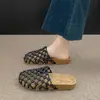 Estilo Minimalista Urbano Limpo e Nítido Para Ir ao Trabalho Temperamento de Alta Classe Chinelos 2026 Sapatos Femininos Mais Vendidos Vazado Moderno Moda Meio