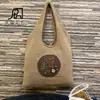 Bolsa de Tricô Bolsa de Rede Retro Vazada Bolsa de Ombro Bordada para Meninas Bolsa Tecida de Nicho Bolsa de Mão de Grande Capacidade