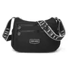 Bolsa de Ombro de Nylon Versátil em Camadas Estilo Coreano para o Dia a Dia, Casual e Confortável, Bolsa Transversal Estilo Relaxado para Mulheres, Leve para Viagem