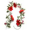 Luces de cadena LED de flor de Pascua navideña, decoración navideña con bayas rojas y acebo, guirnalda de flores decorativa, luces decorativas para ambiente festivo