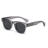 Gafas de Sol Moda 2025 Otoño Nuevas Negras Montura Cuadrada Montura Completa Marco de PC Lente de PC Visera Universales para Viajar