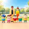 Crayon Shin-chan: Serie Todos los Miembros Presentes Caja Sorpresa Merchandising de Anime Juguetes de Moda Figuras de Dibujos Animados Creativas para Escritorio