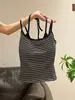 Camisole Rosa Listrada Falsa de Duas Peças com Decote Halter para Mulheres, Estilo Doce e Picante Primavera/Verão, Top Curto Base com Bojos