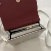 Bolso pequeño cuadrado simple y elegante para mujer, bolso de hombro minimalista, bolso cruzado, nueva colección otoño 2026, bolso pequeño moderno y único