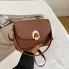 Bolso de Axila Retro Nicho para Mujer 2025 Nueva Moda Trendy Bolso Coreano Tipo Silla de Montar Simple y Versátil Bandolera de Hombro Único