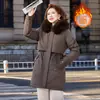 2026 Invierno Nuevo Estilo Ropa de Mamá Estilo Chanel Reductor de Edad Talla Grande Holgado Moderno Moldeador Corporal Adelgazante Cálido Versátil Ropa de Algodón