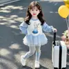 Conjunto de Duas Peças com Moletom Cartoon da Elsa para Meninas Estilo Doce e Fofo com Leggings de Renda em Malha para Primavera e Outono