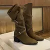 Primeiro Encontro Ji Zhequn Botas Longas Empilhadas Femininas 2026 Outono Novo Estilo Salto Grosso Emagrecedor Petite Cano Alto Botas de Cavaleiro