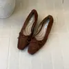Sapatos de salto alto com uma vibe vintage estilo francês, corte baixo, sola macia, versáteis para o dia a dia, estilo fada com laço, sapatos de balanço tipo rolo de ovo para mulheres
