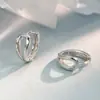 Pendientes minimalistas de plata de ley S925 chapados en oro de 18 quilates y plata, clips para orejas de alta gama, pequeños y delicados, adecuados para el uso diario