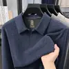 Estilo Old Money Otoño Nuevo Camisa Polo de Manga Larga para Hombre 2026 Nuevo Cuello Abatible Casual Simple Color Sólido Camiseta para Hombre