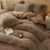 Conjunto de Quatro Peças de Cama de Veludo Leite Esculpido para Classe A de Inverno Cobertor Espesso Conjunto de Três Peças para Cama de Dormitório Cama Individual Lençóis de Cama Roupa de Cama 4