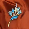 Broche de Pérola Flor Tulipa Feminino de Alta Qualidade Sensível à Luz Fivela Apertada na Cintura Carcela Acessórios para Roupas Fivela Leve Anti-desfiar Broche Joia