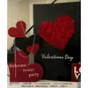 Configuración de Ambiente para el Día de San Valentín Propuesta en Interiores Confesión Romántica Decoración de Tienda en Centro Comercial Punto Fotográfico para Eventos Tablero KT